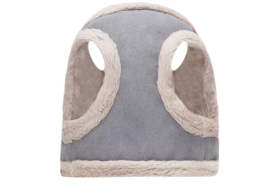 A Bowl&Bone Republic dog harness YETI with fur trim.