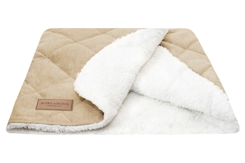 A Bowl&Bone Republic dog sleeping bag DREAMY cream.