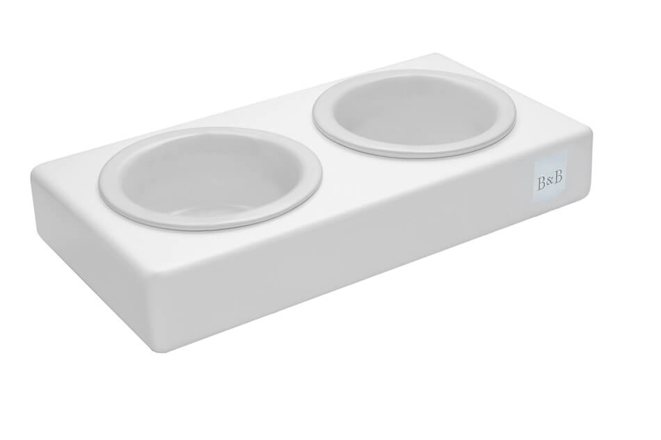 Two Bowl&Bone Republic dog bowls DUO CERAMIC jasmine on a white surface.