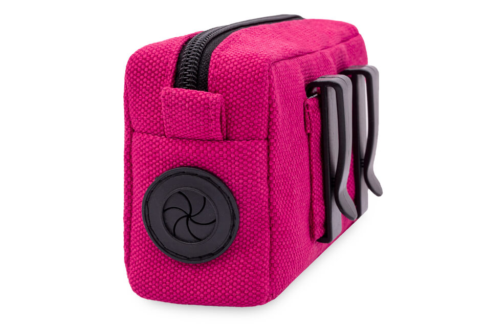 A Bowl&Bone Republic dog treat bag MIDI pink with a black handle.